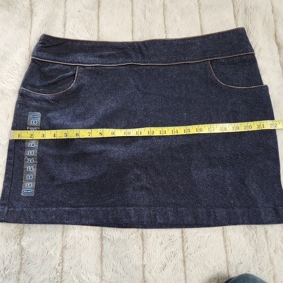 Denim skirt Mini Dark blue color Size 14 OLD NAVY NWT - Picture 11 of 12